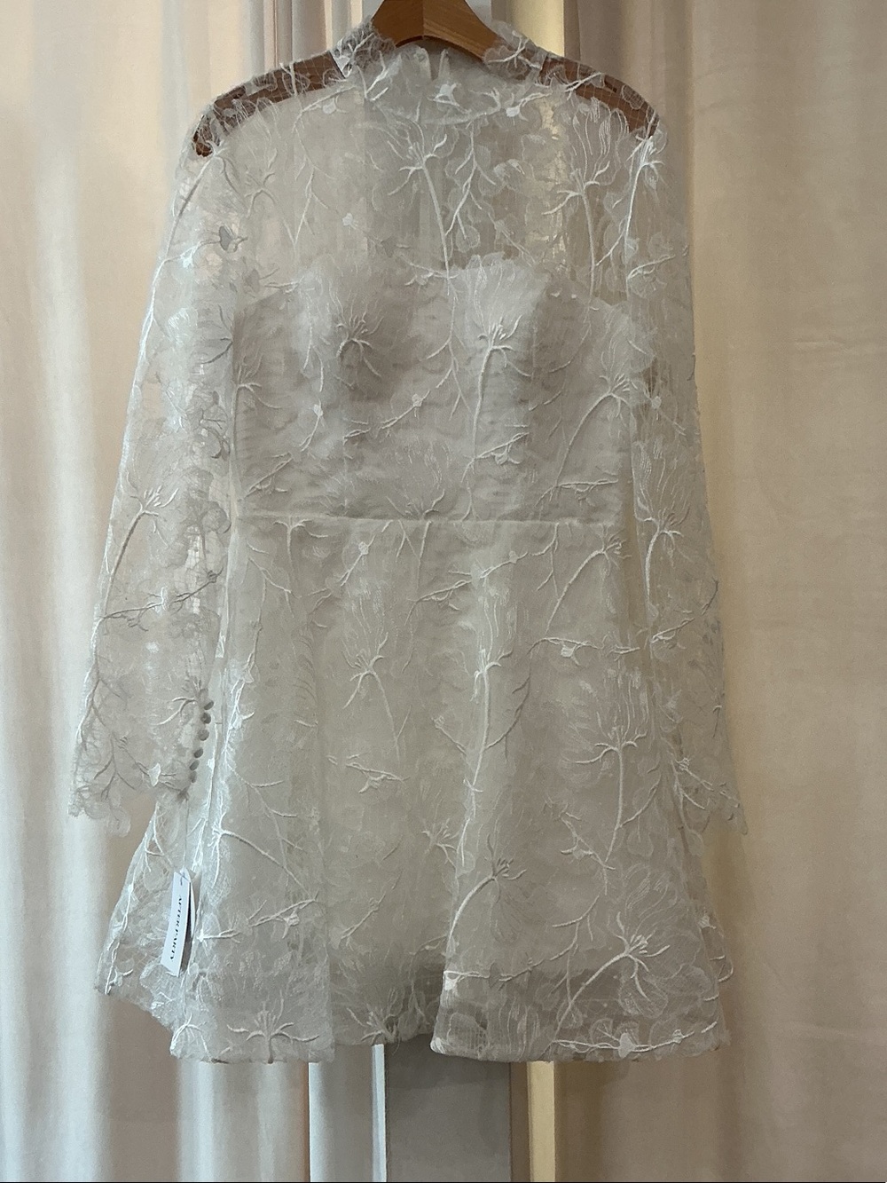 UNTAMED PETALS BY AMANDA JUDGE White Floral Lace Mini Dress